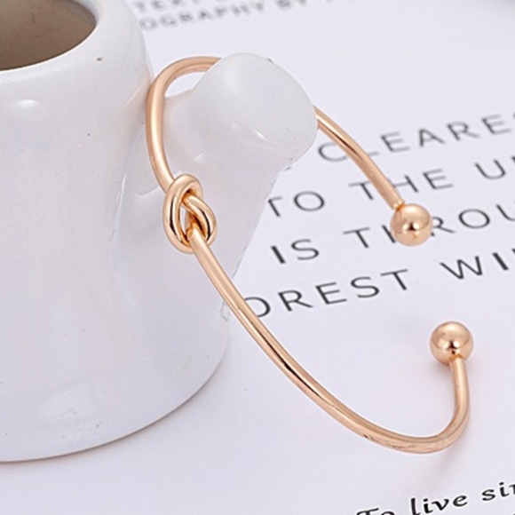 Gold Love Knot Bangle Bracelet Set 3 pcs. - Picture 3 of 5